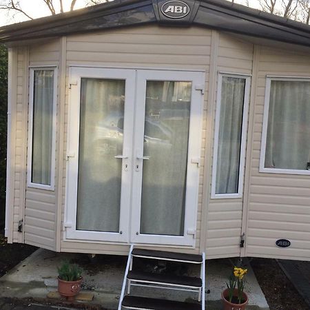 Hastings Holiday Home At Fairlight Lodge Beauport Holiday Park St Leonards-on-Sea Exteriör bild