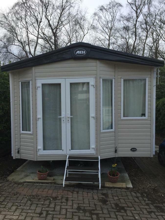 Hastings Holiday Home At Fairlight Lodge Beauport Holiday Park St Leonards-on-Sea Exteriör bild