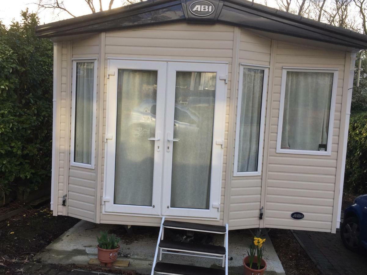 Hastings Holiday Home At Fairlight Lodge Beauport Holiday Park St Leonards-on-Sea Exteriör bild